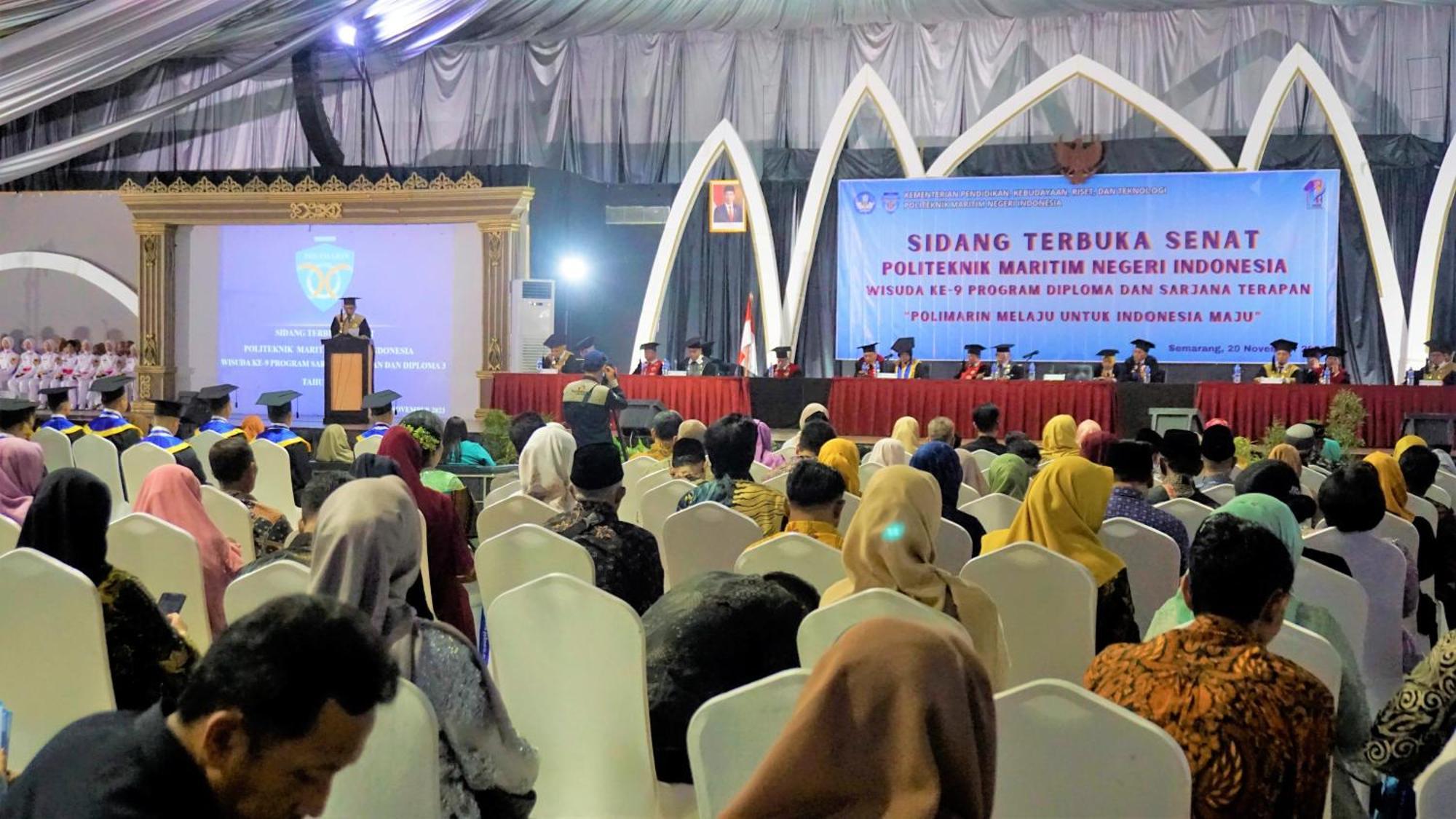 Utc Hotel Semarang Eksteriør billede
