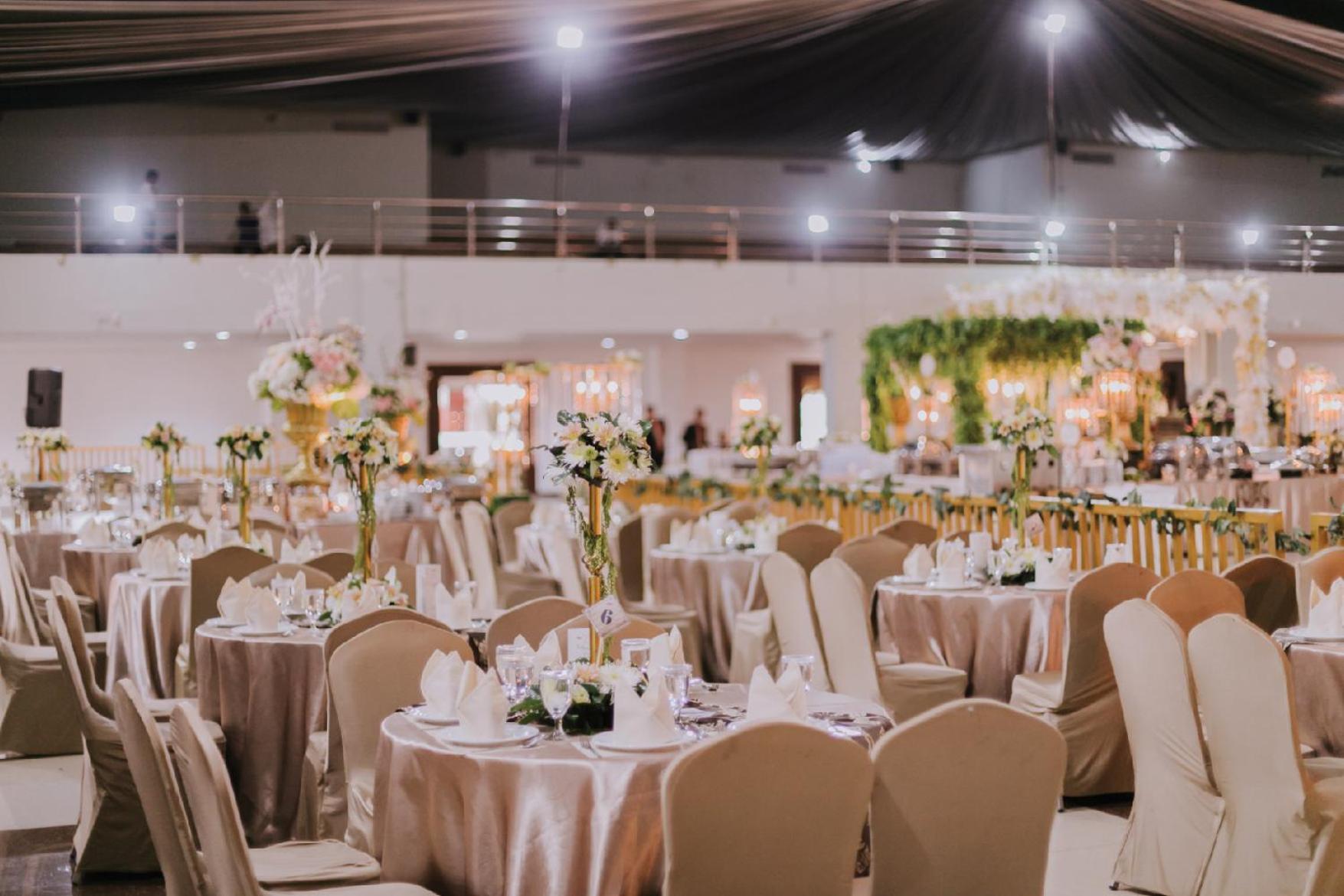 Utc Hotel Semarang Eksteriør billede