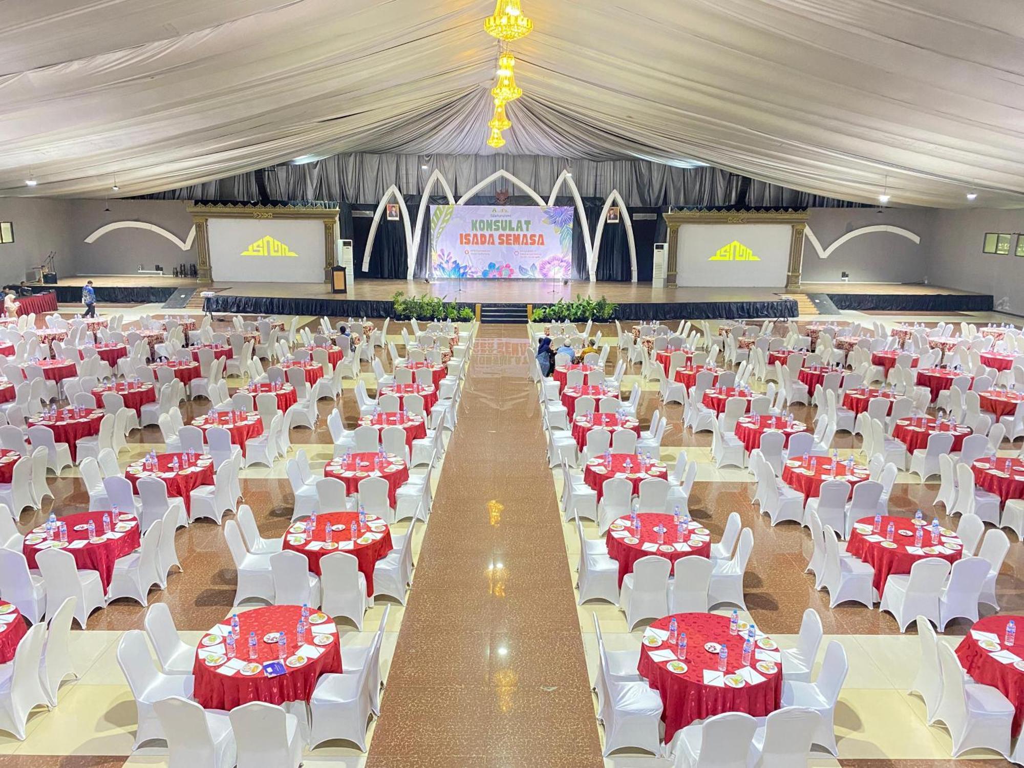 Utc Hotel Semarang Eksteriør billede