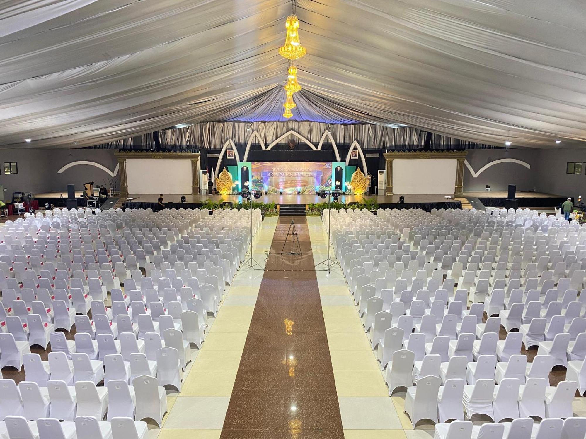 Utc Hotel Semarang Eksteriør billede