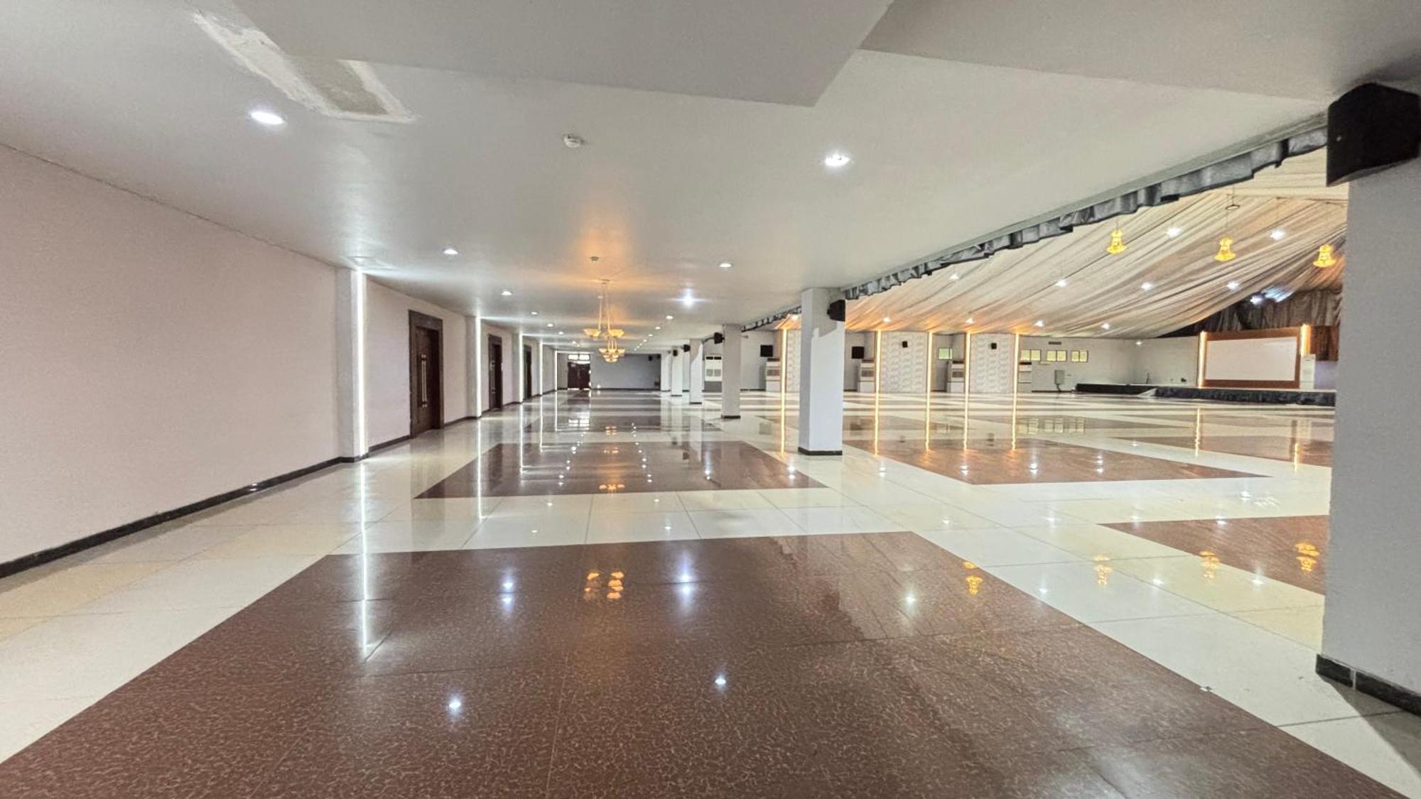Utc Hotel Semarang Eksteriør billede